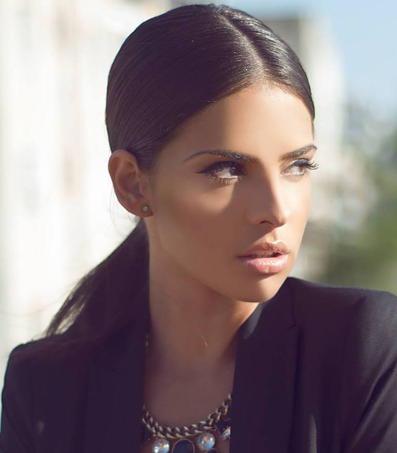 1525067_795996063749666_784996844_n