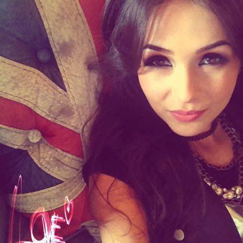 387026_381390848623395_435247045_n